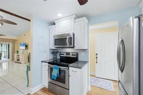 3663 Longmeadow Sarasota FL 34235