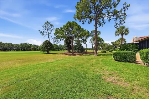 3663 Longmeadow Sarasota FL 34235