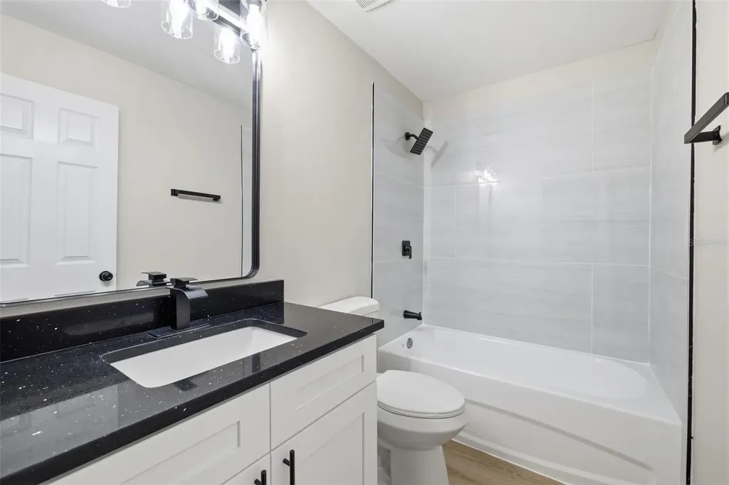 319 E Hanlon Street Tampa FL 33604