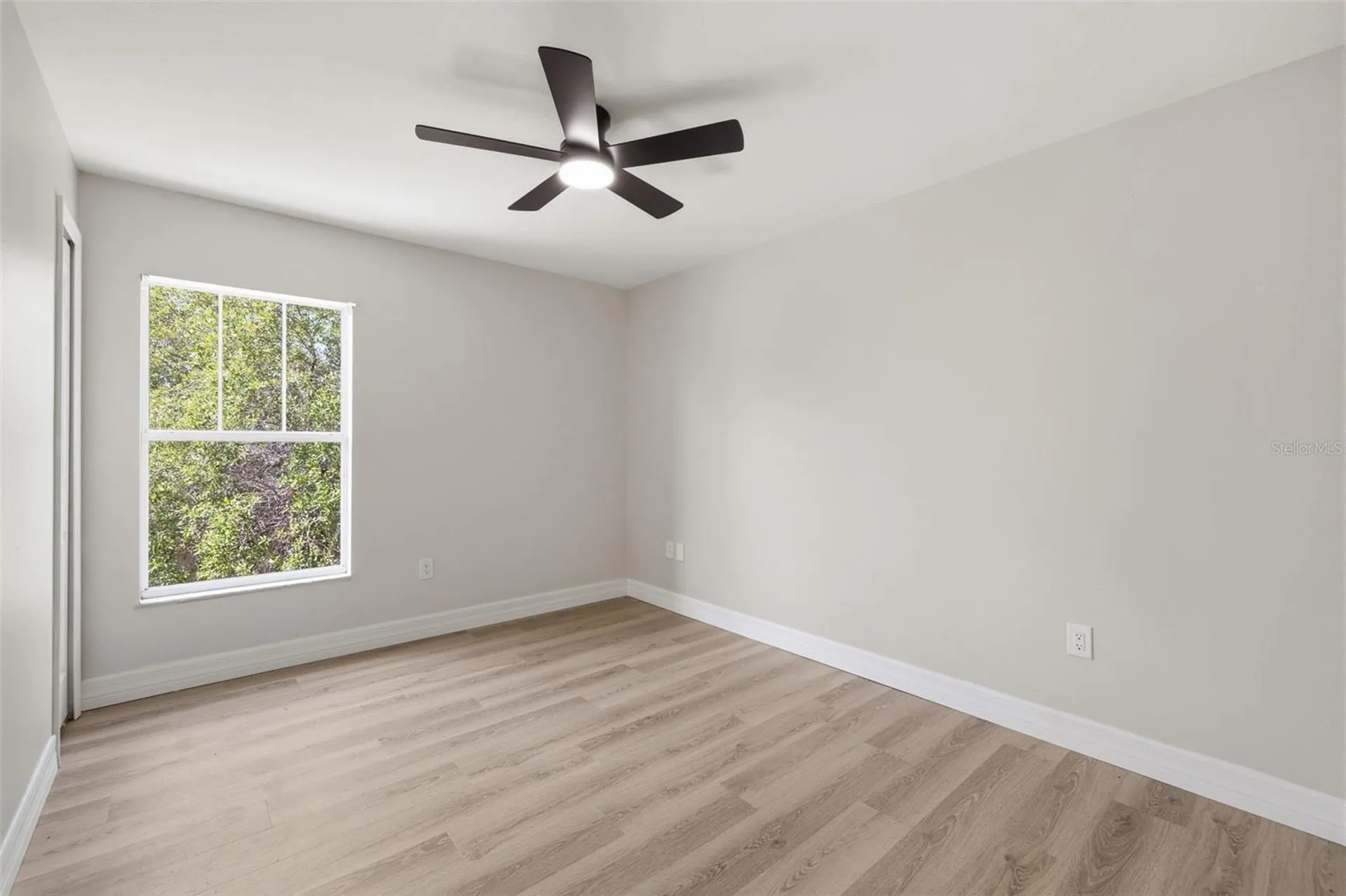 319 E Hanlon Street Tampa FL 33604