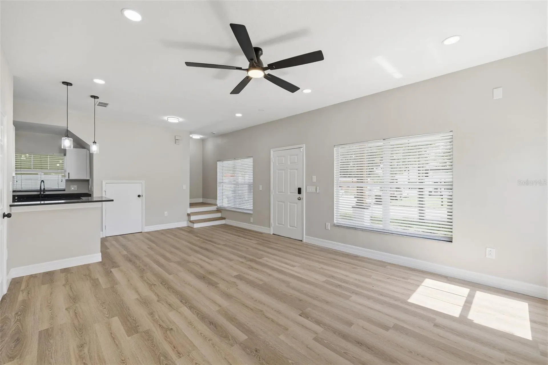 319 E Hanlon Street Tampa FL 33604