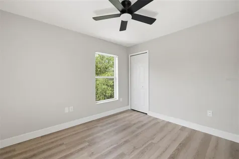 319 E Hanlon Street Tampa FL 33604