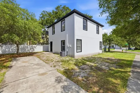 319 E Hanlon Street Tampa FL 33604