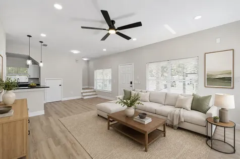 319 E Hanlon Street Tampa FL 33604