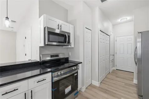 319 E Hanlon Street Tampa FL 33604