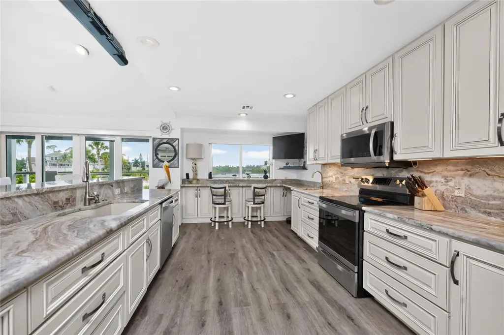 1013 Bay Harbor Drive Englewood FL 34224