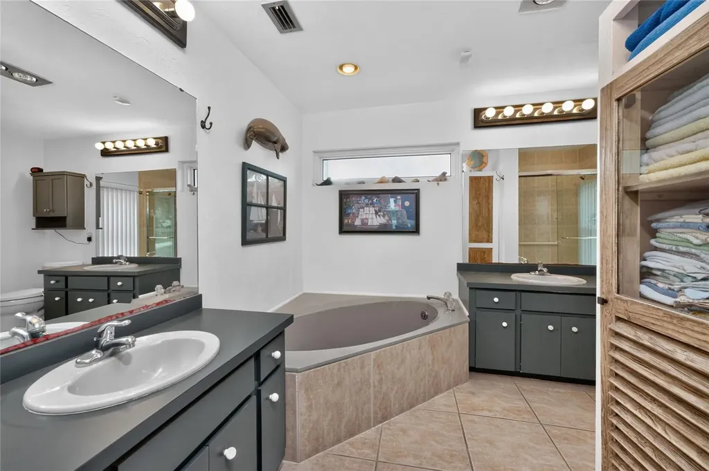 1013 Bay Harbor Drive Englewood FL 34224