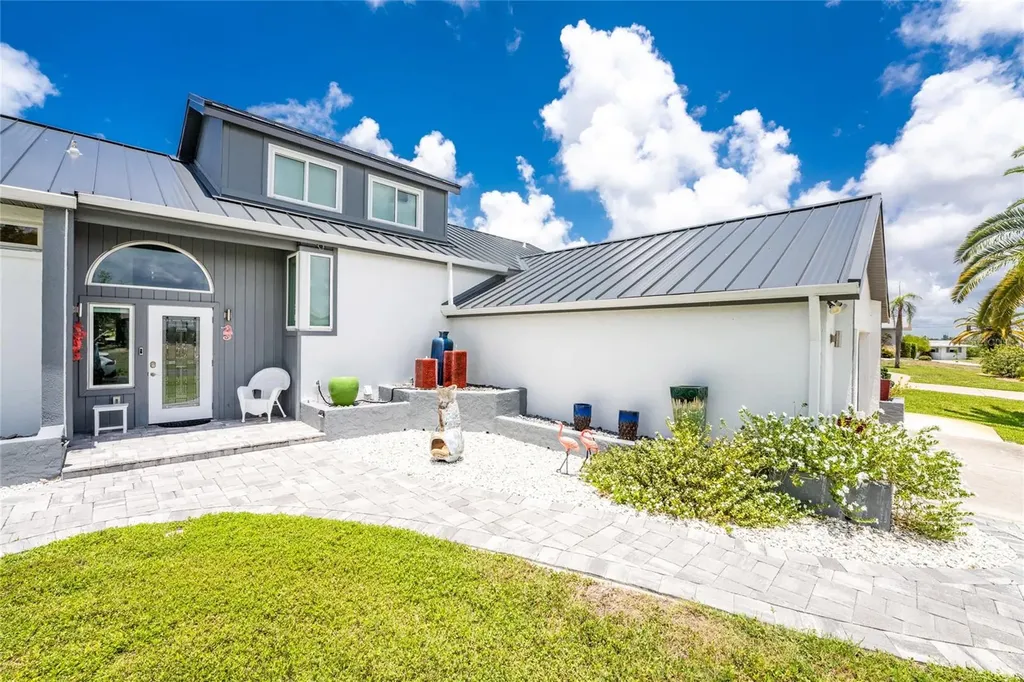 1013 Bay Harbor Drive Englewood FL 34224