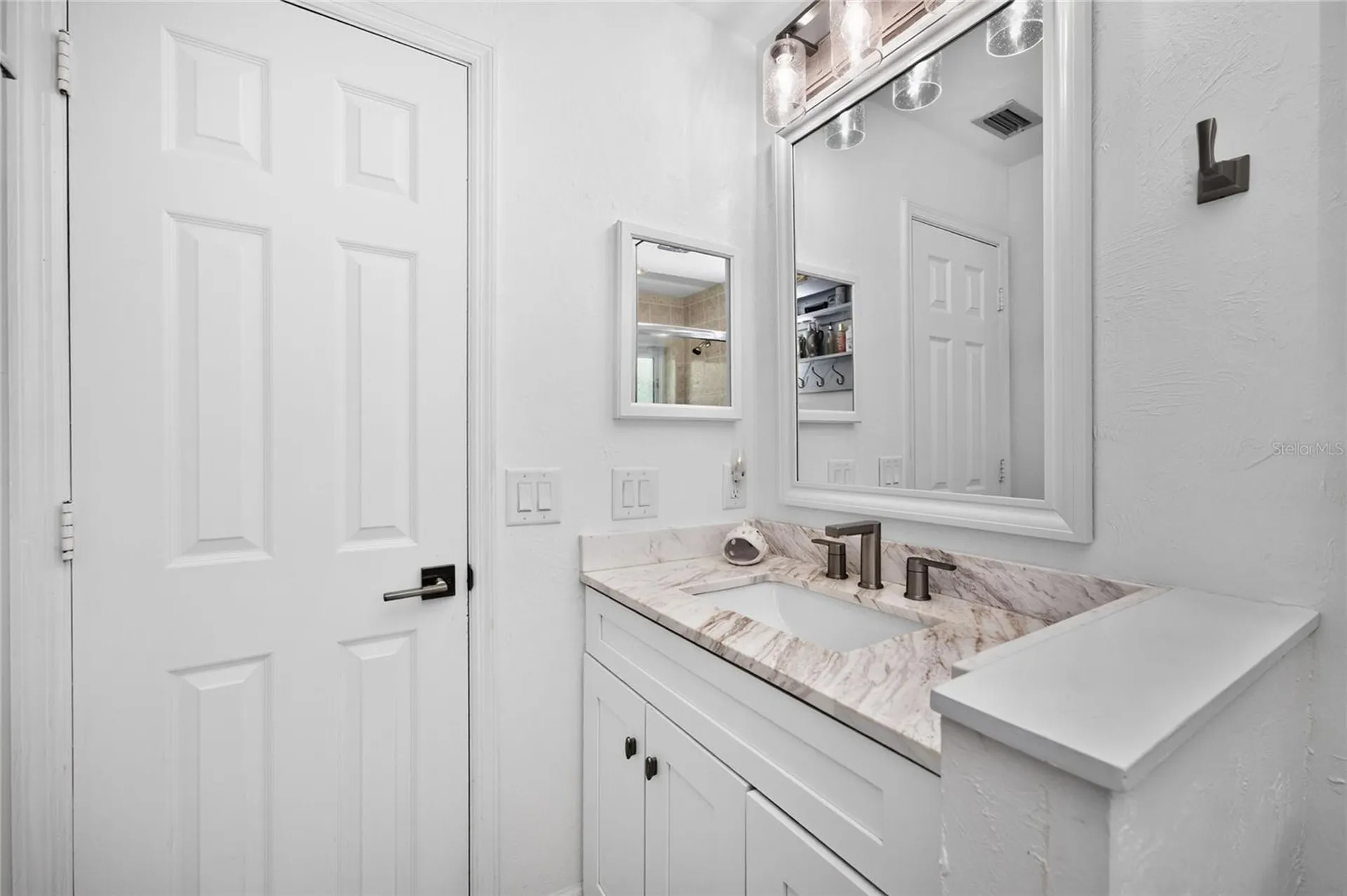 1013 Bay Harbor Drive Englewood FL 34224