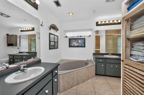 1013 Bay Harbor Drive Englewood FL 34224