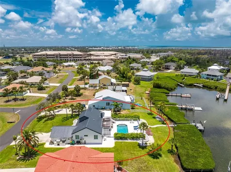 1013 Bay Harbor Drive Englewood FL 34224