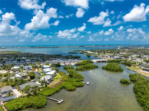 1013 Bay Harbor Drive Englewood FL 34224