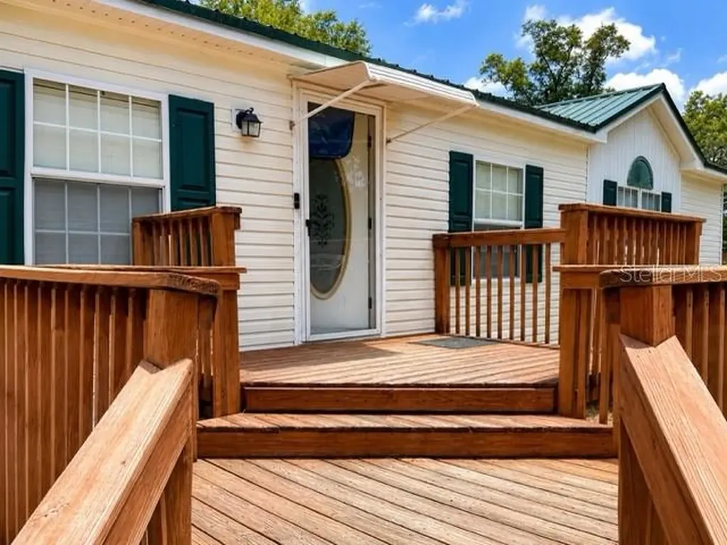 13315 NE 30th Court Anthony FL 32617