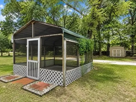 13315 NE 30th Court Anthony FL 32617
