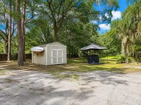 13315 NE 30th Court Anthony FL 32617