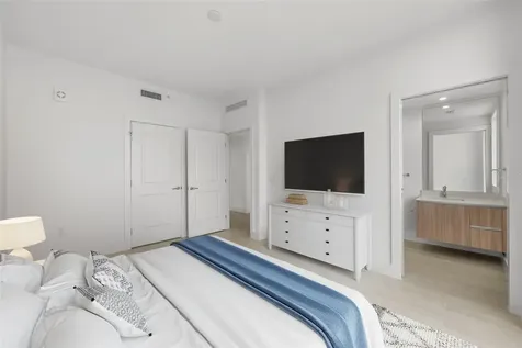 5713 Bowen Daniel Tampa FL 33616