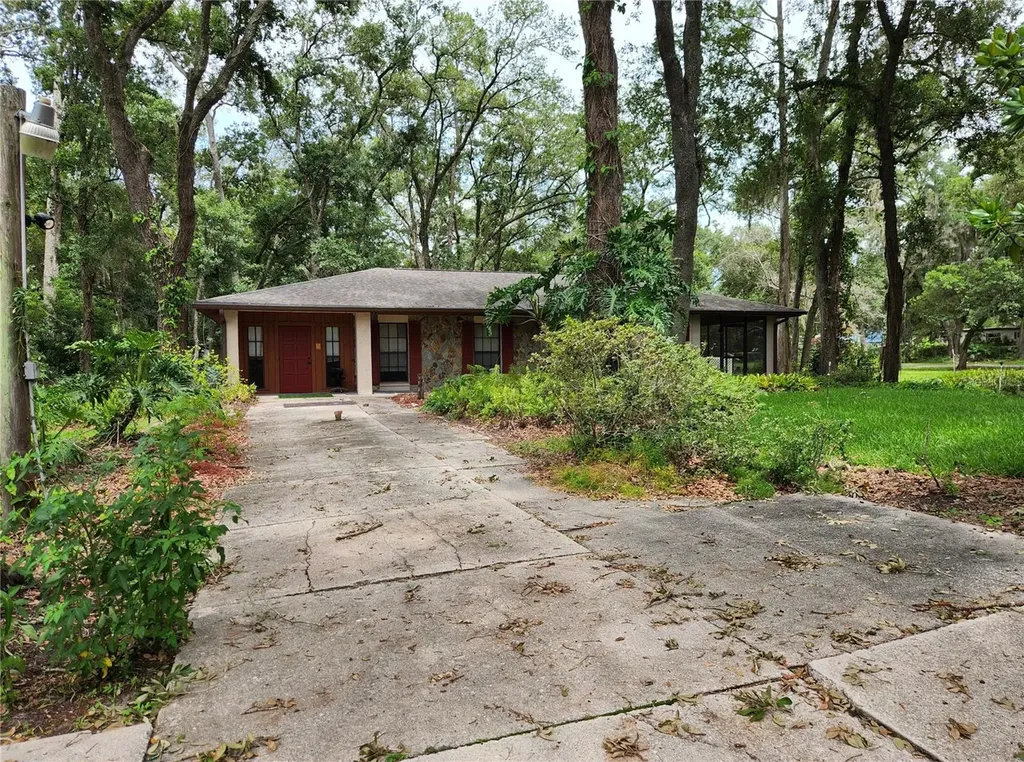 11318 Brightwood Drive Seffner FL 33584