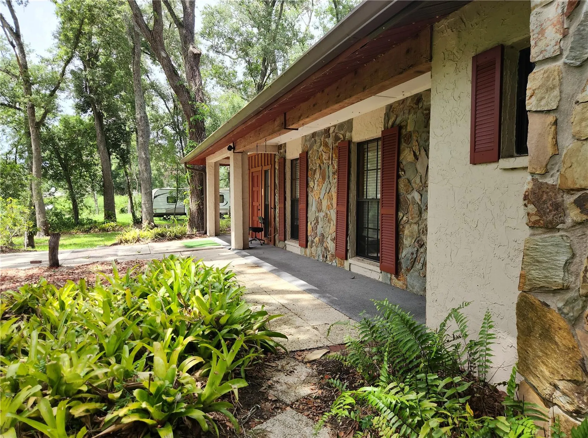 11318 Brightwood Drive Seffner FL 33584