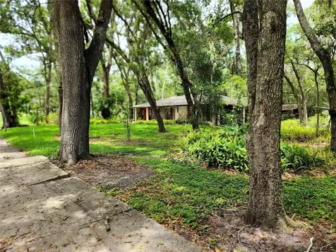 11318 Brightwood Drive Seffner FL 33584