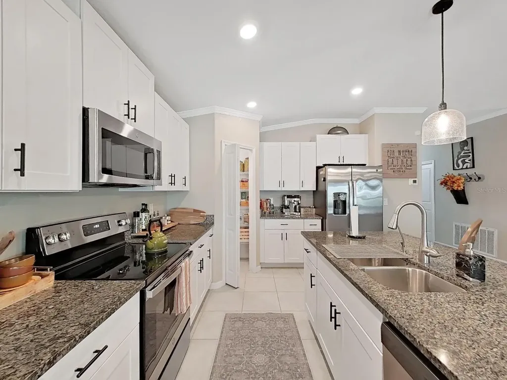 5413 Blue Azure Drive Wimauma FL 33598