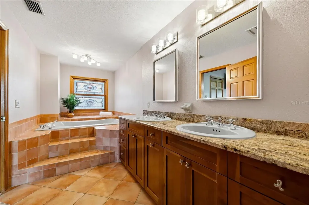 2917 Sandpiper Place Clearwater FL 33762
