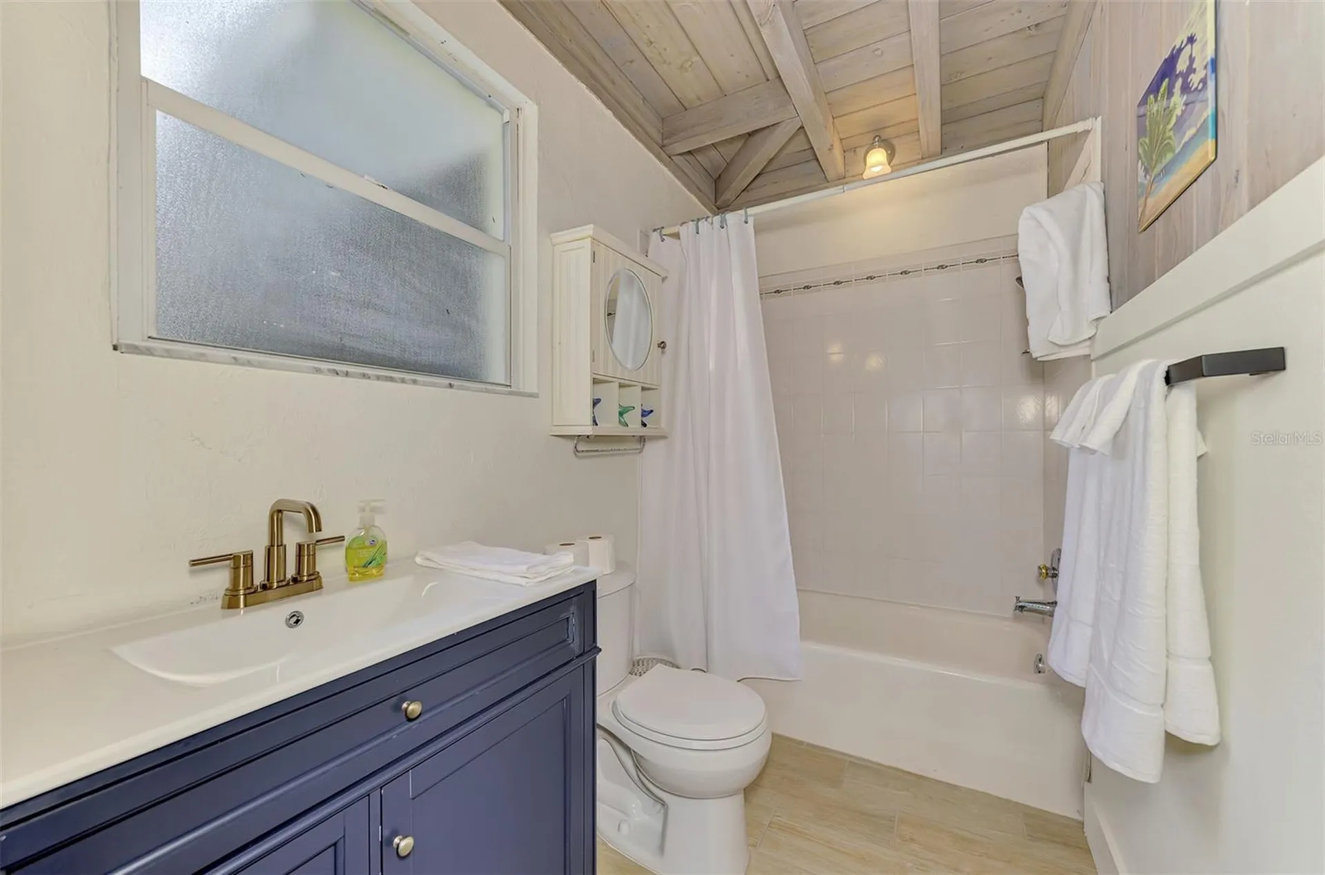 5253 Avenida Del Mare Sarasota FL 34242