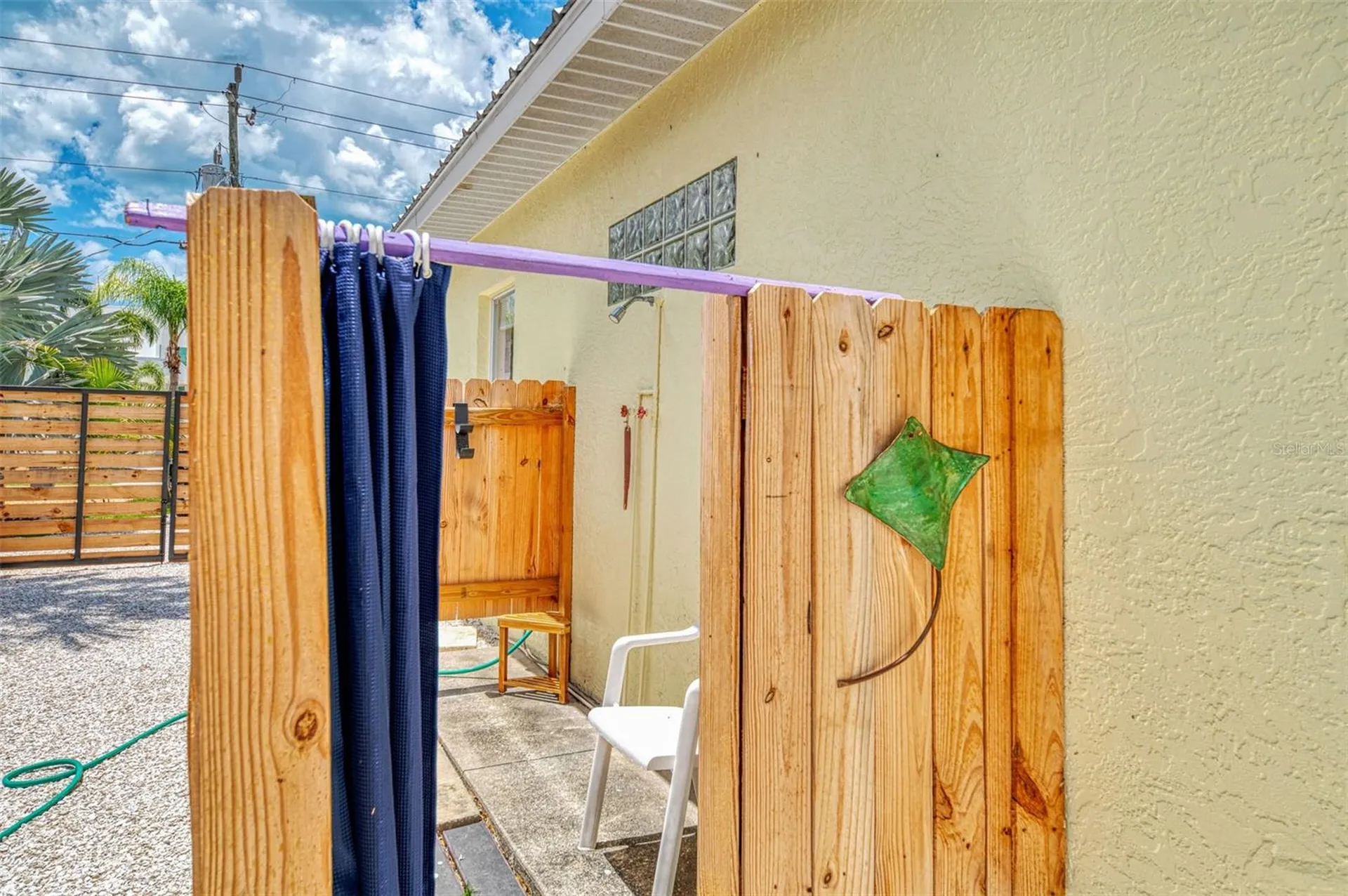 5253 Avenida Del Mare Sarasota FL 34242