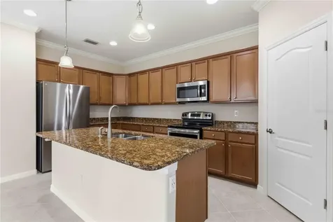6907 Quiet Creek Drive Bradenton FL 34212