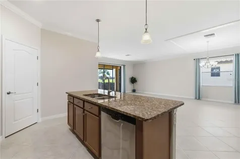 6907 Quiet Creek Drive Bradenton FL 34212