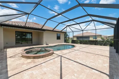 6907 Quiet Creek Drive Bradenton FL 34212