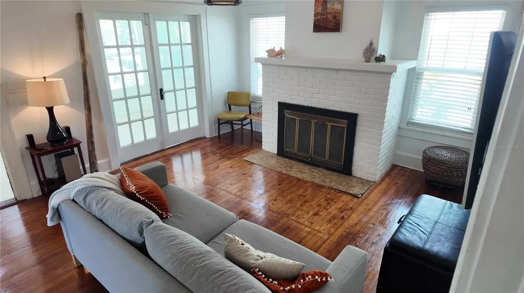 5313 18th Avenue S Gulfport FL 33707