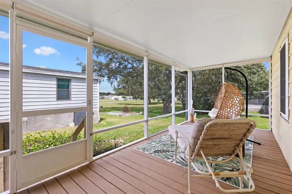 1726 Hilton Head Boulevard Lady Lake FL 32159