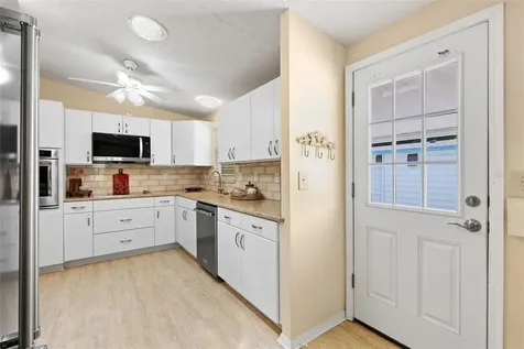1726 Hilton Head Boulevard Lady Lake FL 32159
