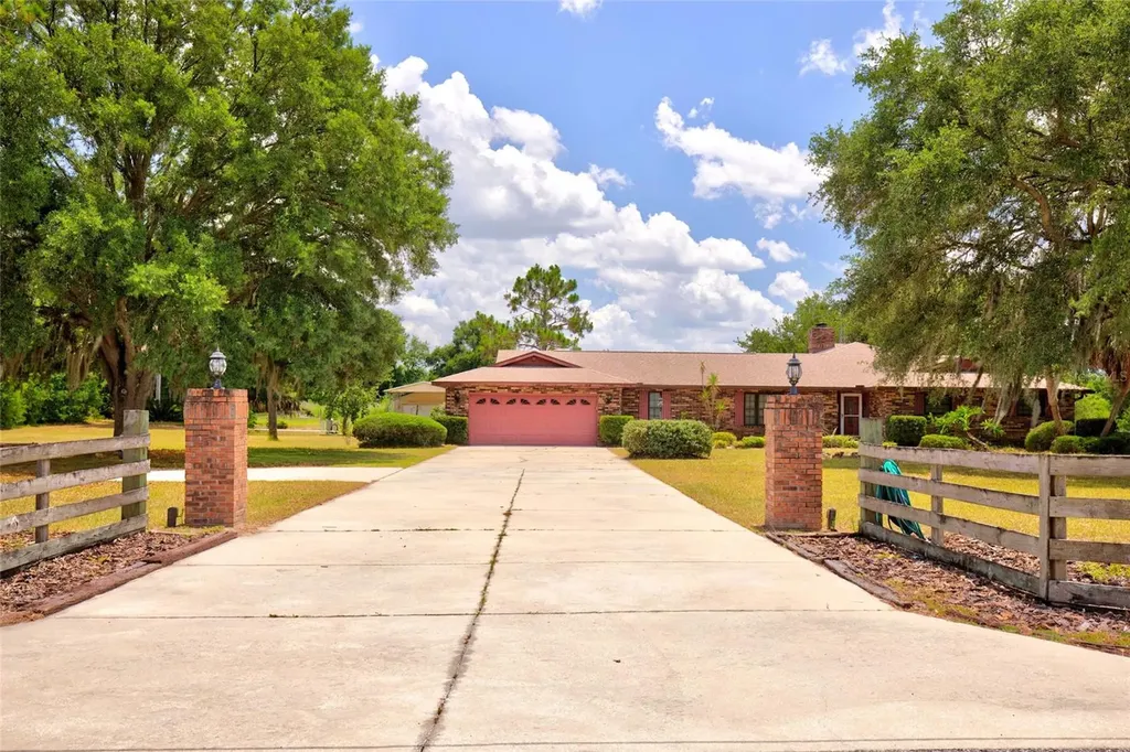 4711 County Road 134 Wildwood FL 34785