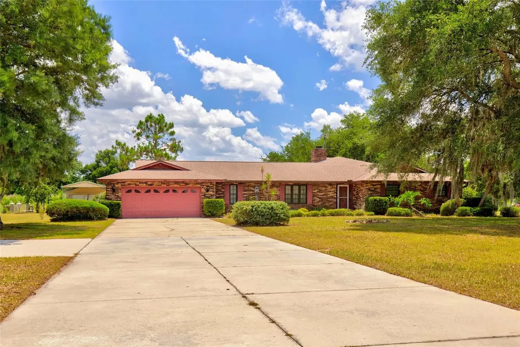 4711 County Road 134 Wildwood FL 34785