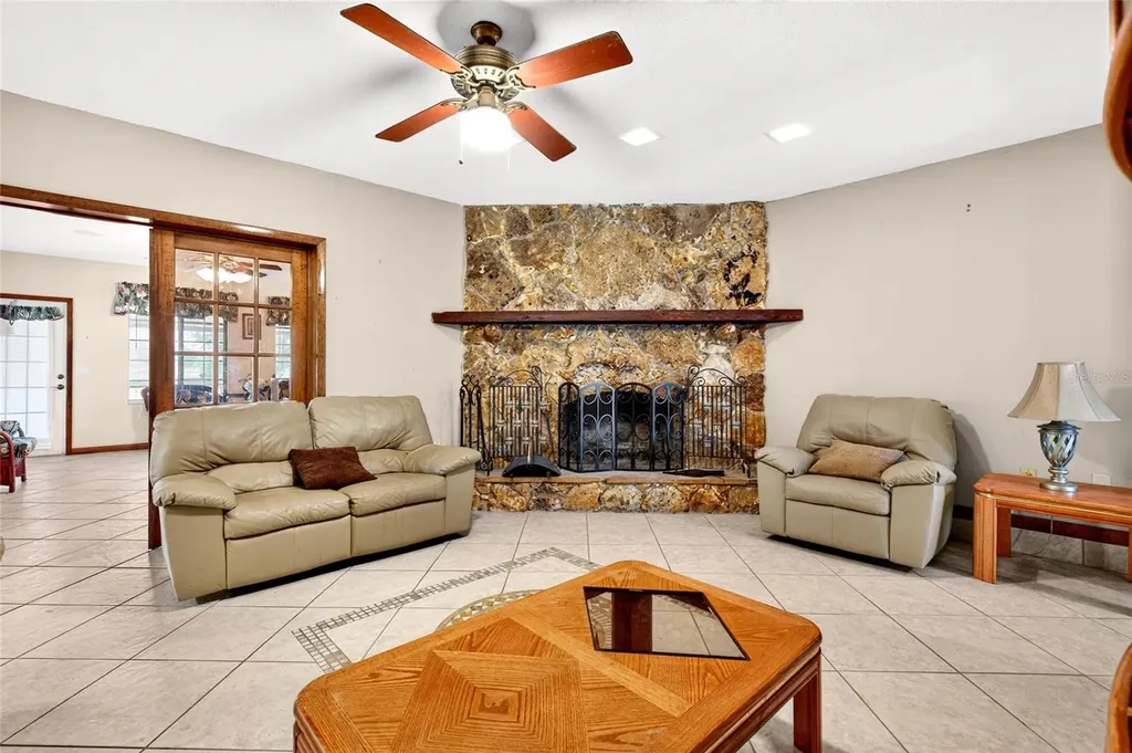 4711 County Road 134 Wildwood FL 34785