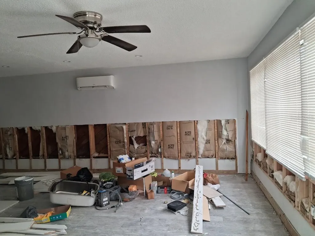 217 Banana Street Tarpon Springs FL 34689