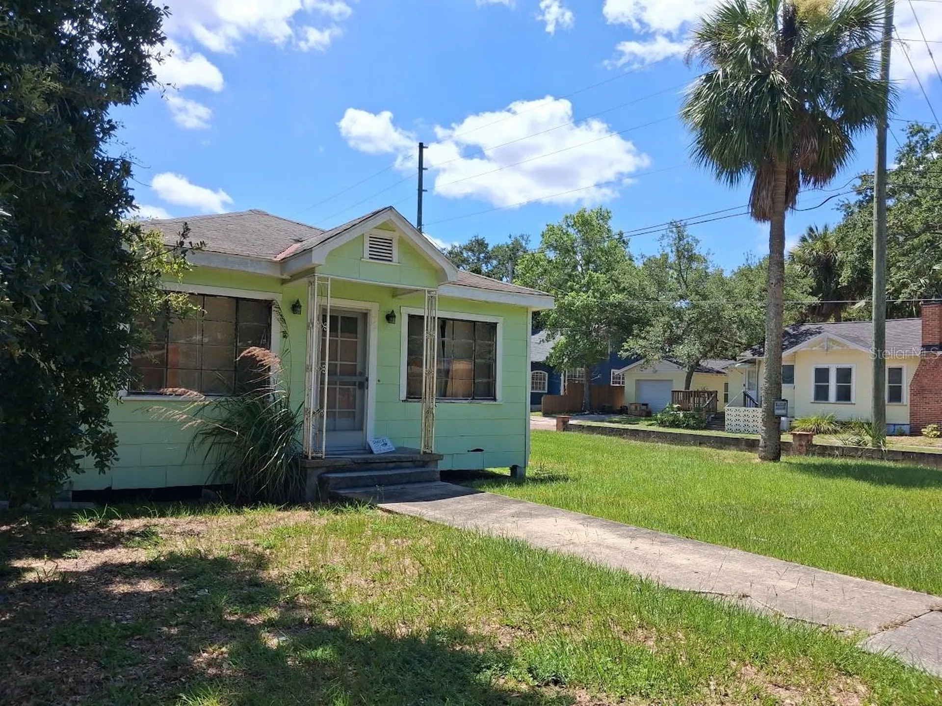 217 Banana Street Tarpon Springs FL 34689
