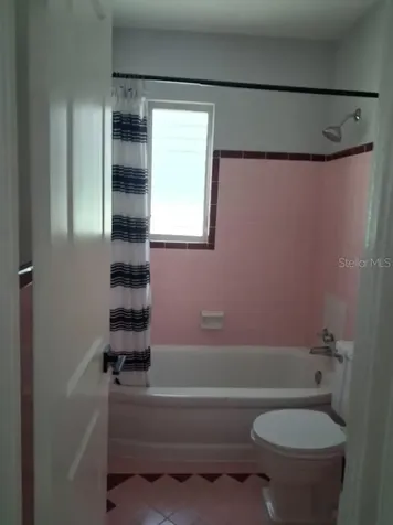 217 Banana Street Tarpon Springs FL 34689