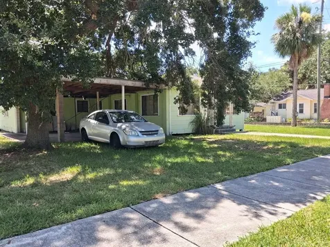 217 Banana Street Tarpon Springs FL 34689