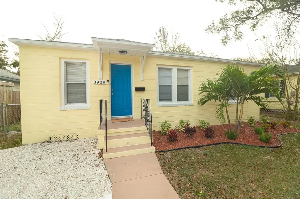 3909 N Darwin Avenue Tampa FL 33603