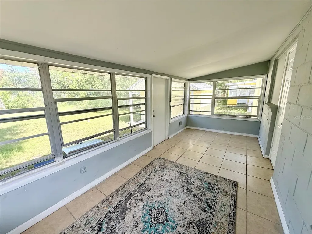 3909 N Darwin Avenue Tampa FL 33603