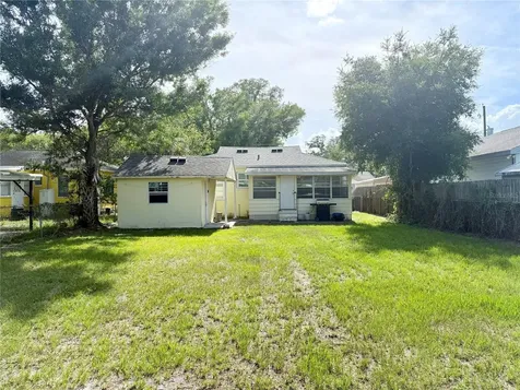 3909 N Darwin Avenue Tampa FL 33603