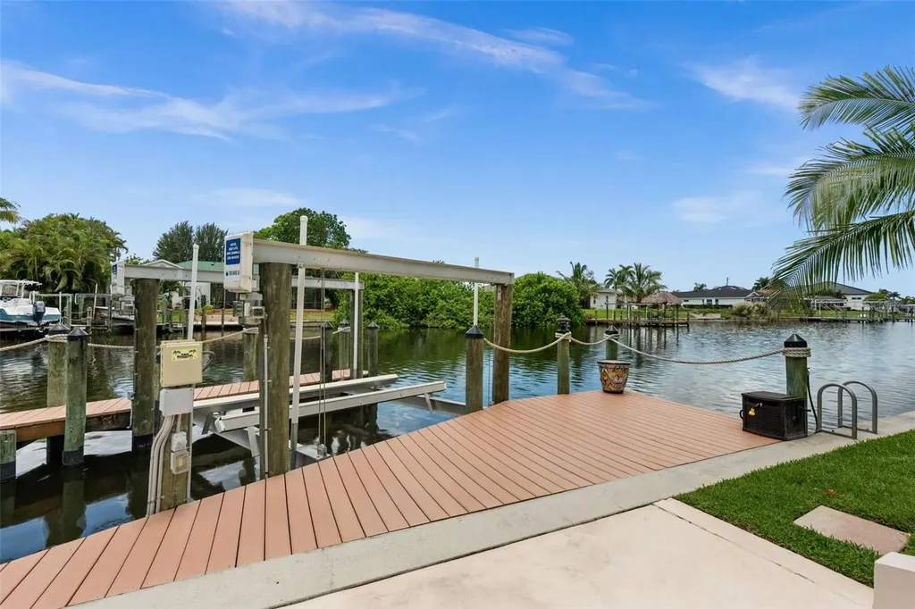 2106 SE 20th Lane Cape Coral FL 33990