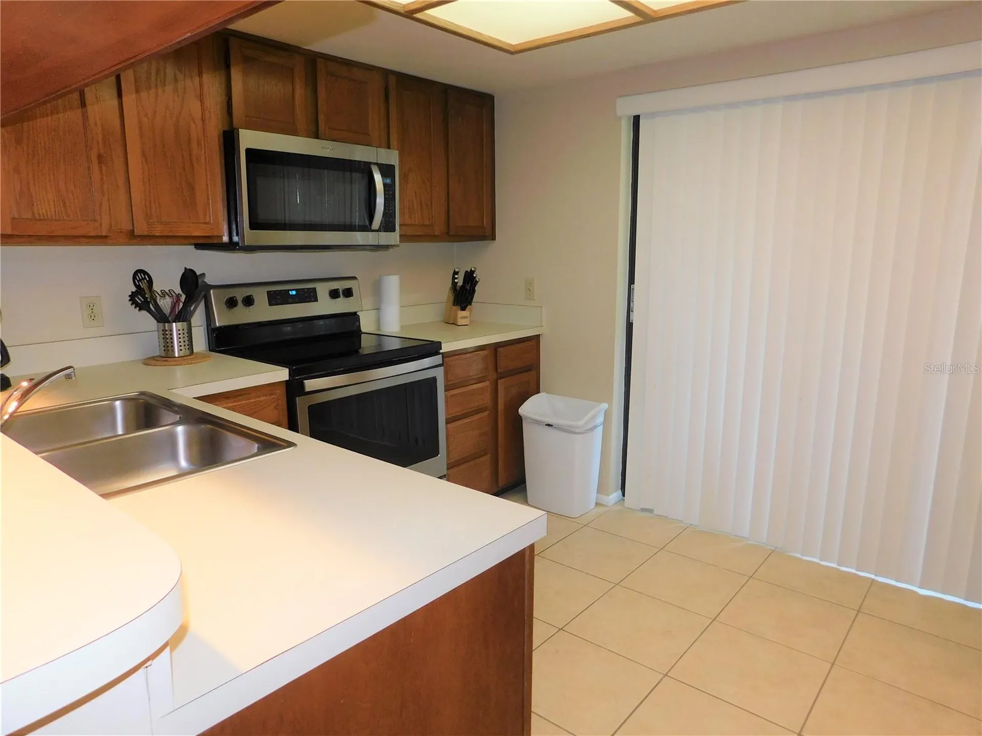 250 Woodlake Wynde Oldsmar FL 34677
