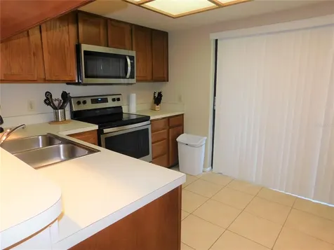 250 Woodlake Wynde Oldsmar FL 34677