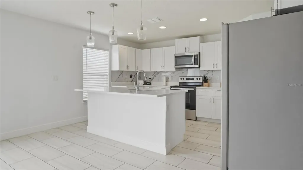 16 Alicante Court Kissimmee FL 34758