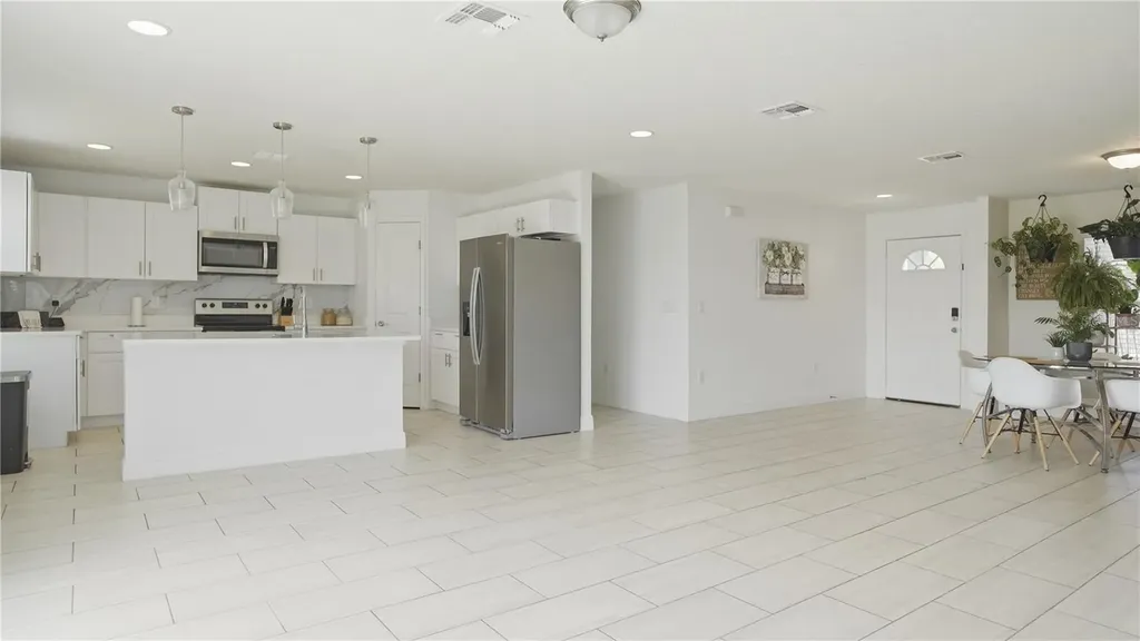 16 Alicante Court Kissimmee FL 34758