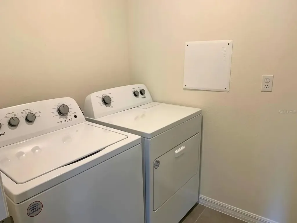 3234 Evenmore Way Wildwood FL 34785