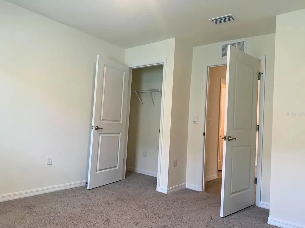 3234 Evenmore Way Wildwood FL 34785